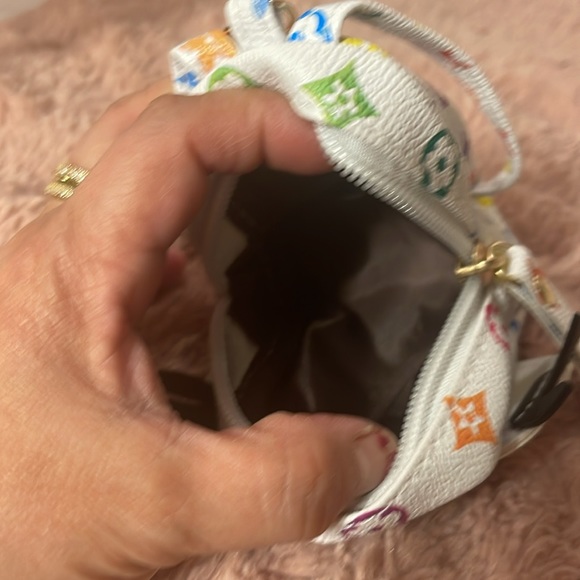 UNBRANDED ITEM - Picture 3 of 3